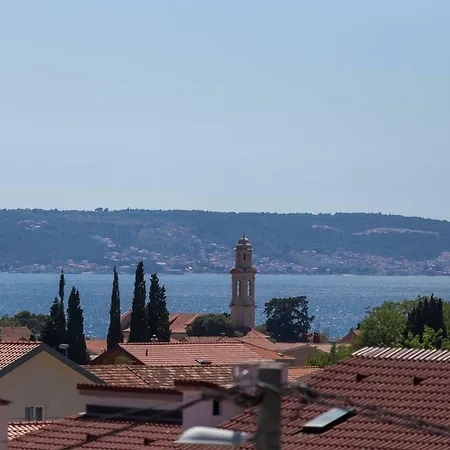 Marija 1 Seaview