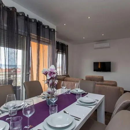 Luxury Marija & Childfriendly 1 شقة Kaštela